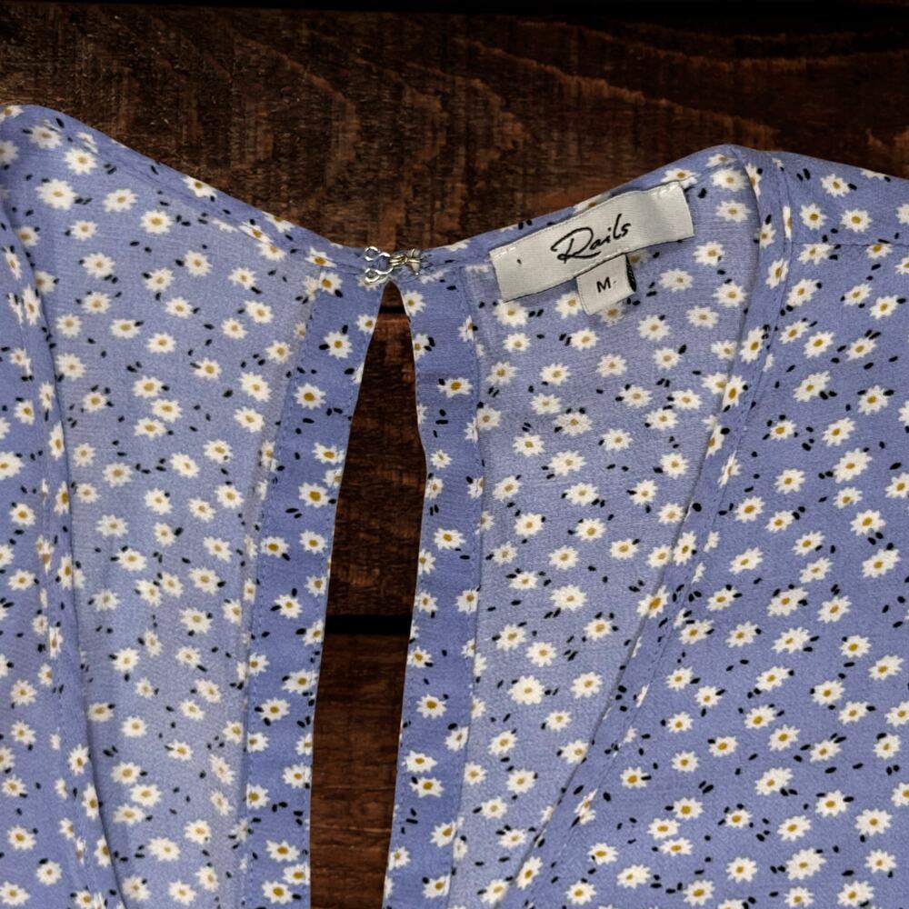 Rails Sophia Sky Blue Daisies Ditsy Floral Romper Coastal Vacation Medium - Picture 4 of 8